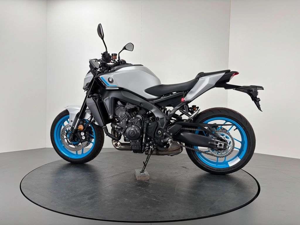 Fahrzeugabbildung Yamaha MT-09 *AKTION: TRANSPORT & SOUND ! *MJ2025