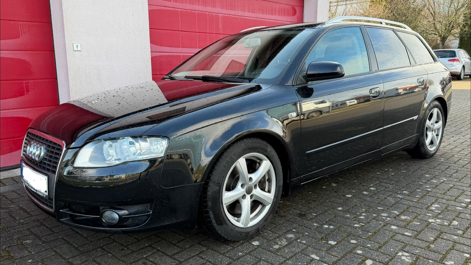 Audi A4 2.0 T FSI S line PS 200-SHZ-NAVI-PDC-GARANTIE