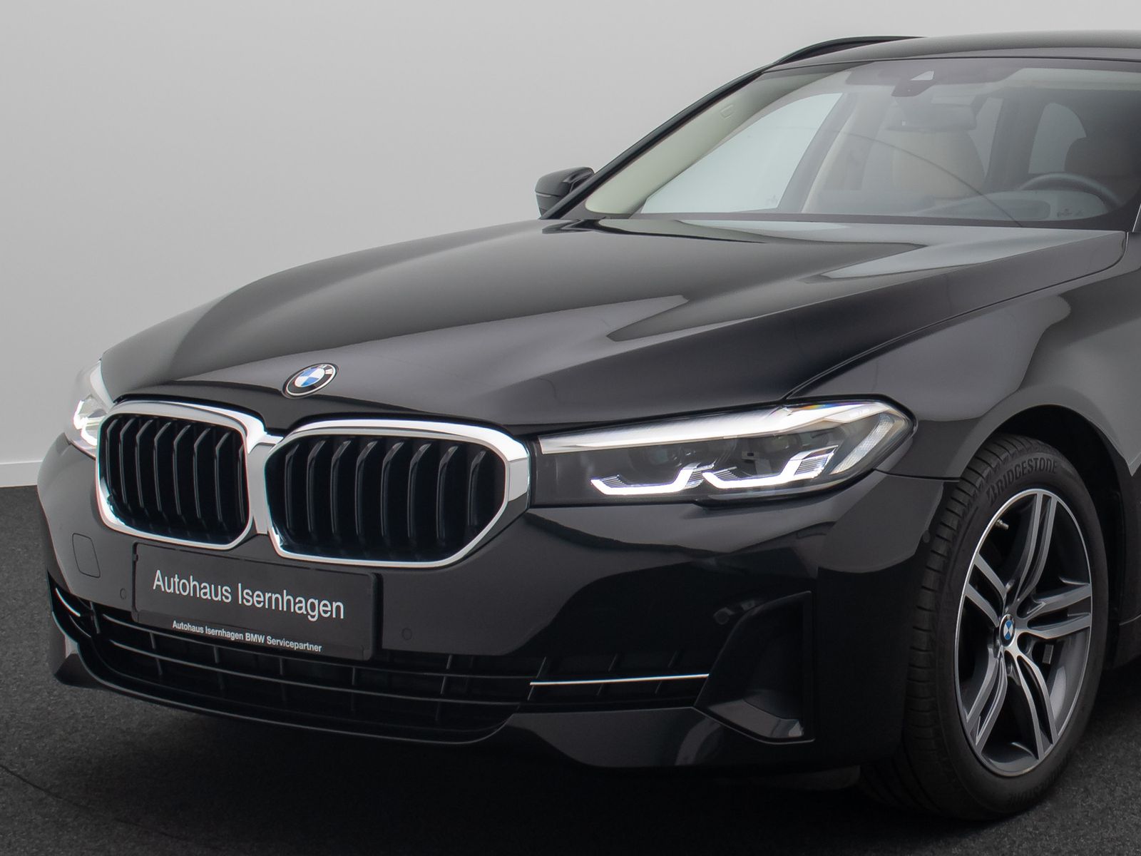 Fahrzeugabbildung BMW 520i HUD HiFi DAB Kamera Leder Alarm 4xKlima