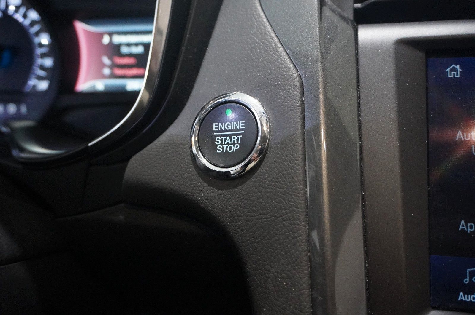 Fahrzeugabbildung Ford Mondeo Turnier 2.0 TITANIUM NAVI/LED/KAMERA/DAB+