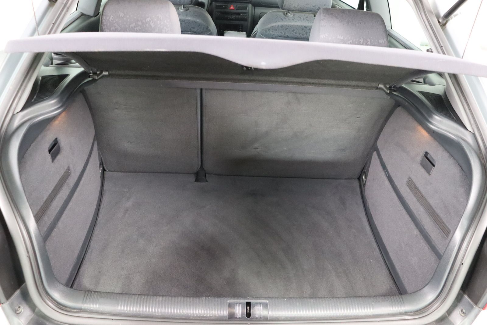 Fahrzeugabbildung Audi A3 1.6 * 1.Hand * HU/AU neu * Klimaaut.