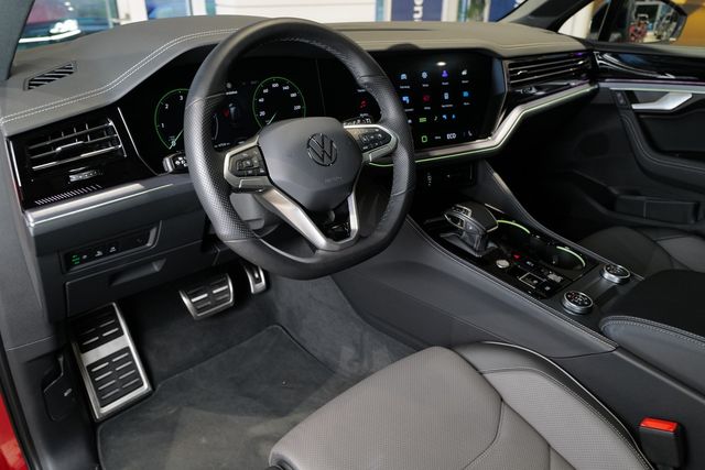 Volkswagen Touareg 3.0TDI R-Line BlackStyle Nachtsicht HuD 