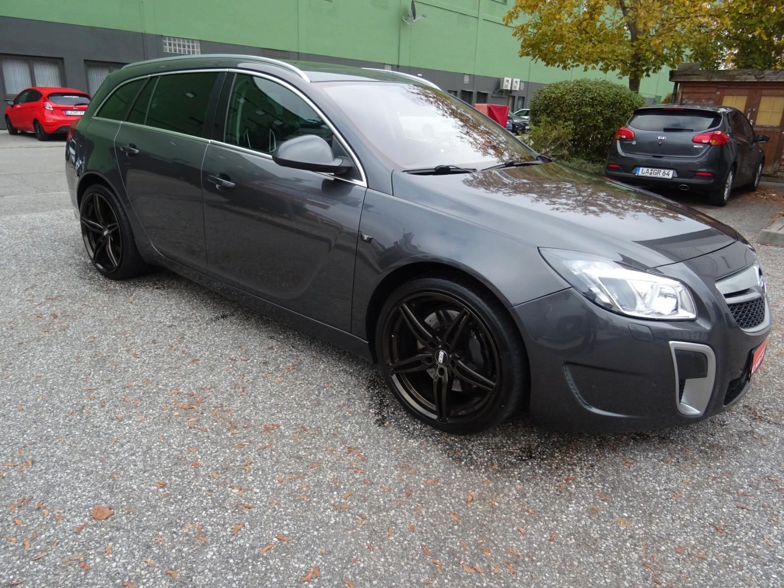 Opel Insignia 2011 — engine 2.792 cm³, 325 HP (239kW)