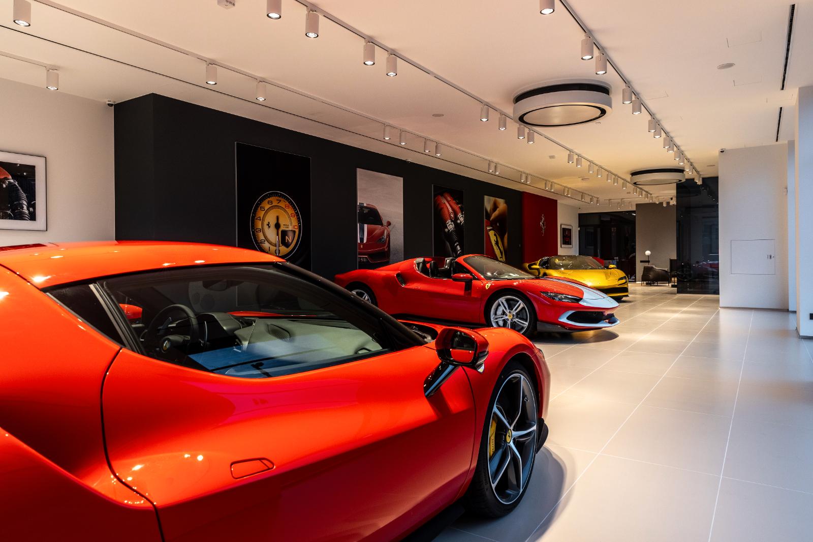 showroom-image-bottom