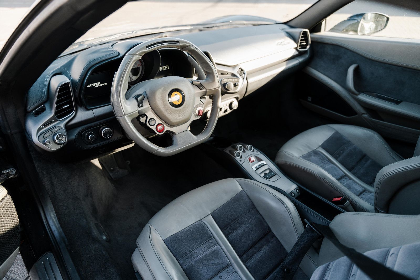 Fahrzeugabbildung Ferrari 458 Italia Spider*Lift*AFS*HiFi*Mwst.*