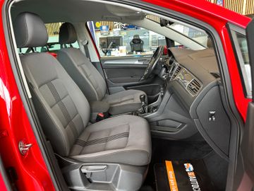 Volkswagen Golf  VII Allstar *LED*Navi*Kamera*AHK Schwenkb*