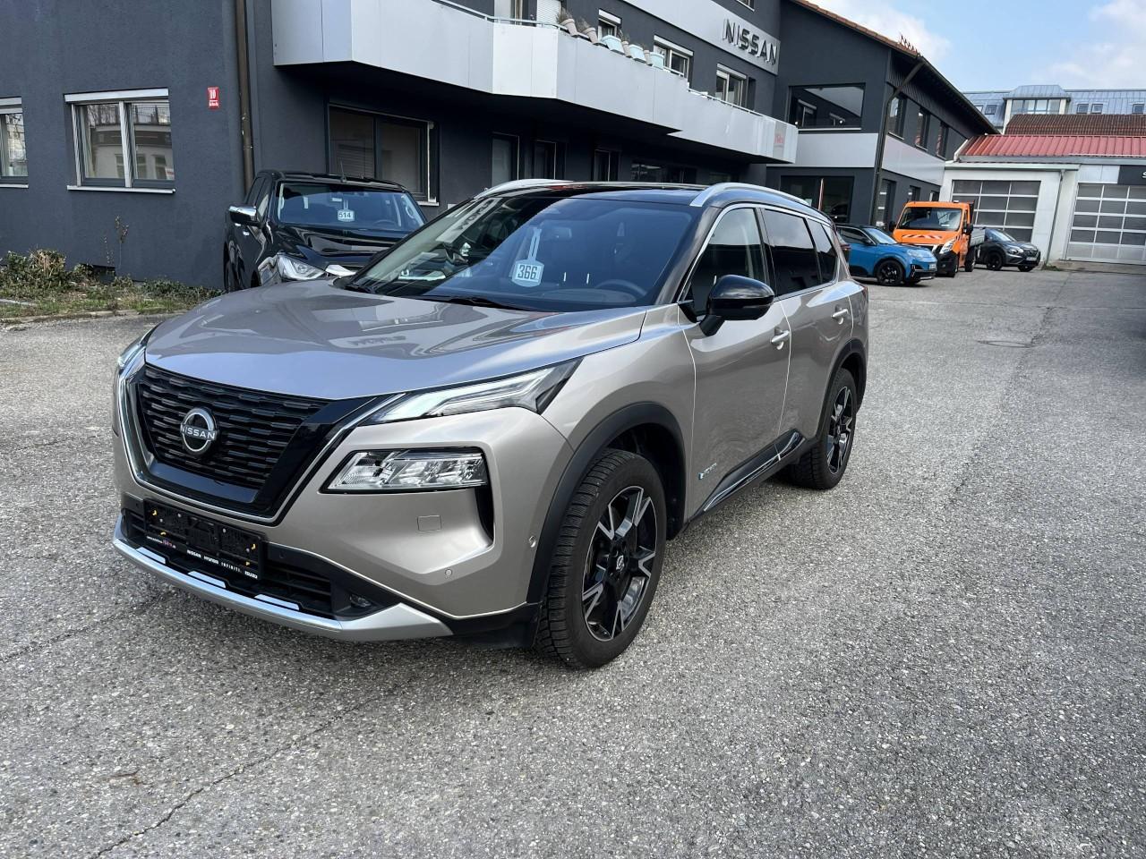 Nissan X-Trail Tekna e-4ORCE 214PS 4x4 AHK 8x Klima