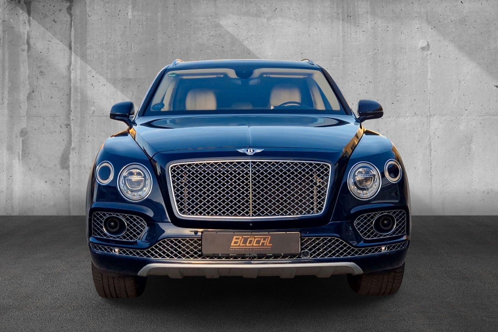 Fahrzeugabbildung Bentley Bentayga V8 Diesel*Massage*AHK*Schiebedach*VOLL