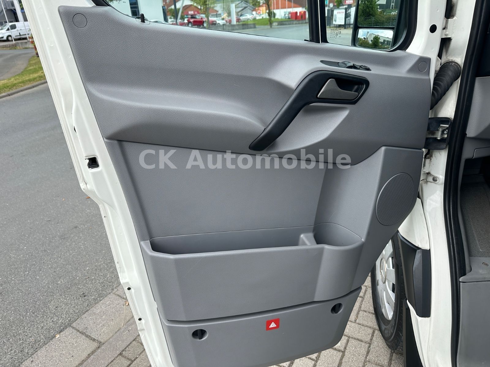 Fahrzeugabbildung Mercedes-Benz Sprinter II 316 CDI Kombi Maxi Automatik/9 Sitze