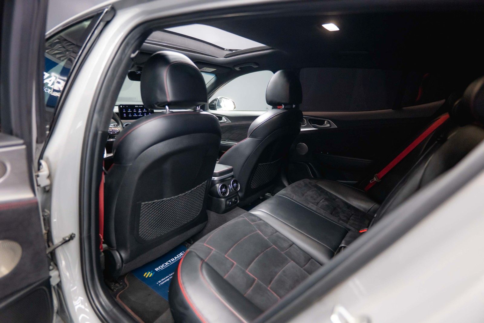 Fahrzeugabbildung Kia Stinger GT 4WD Performance | Pano | ACC | LED