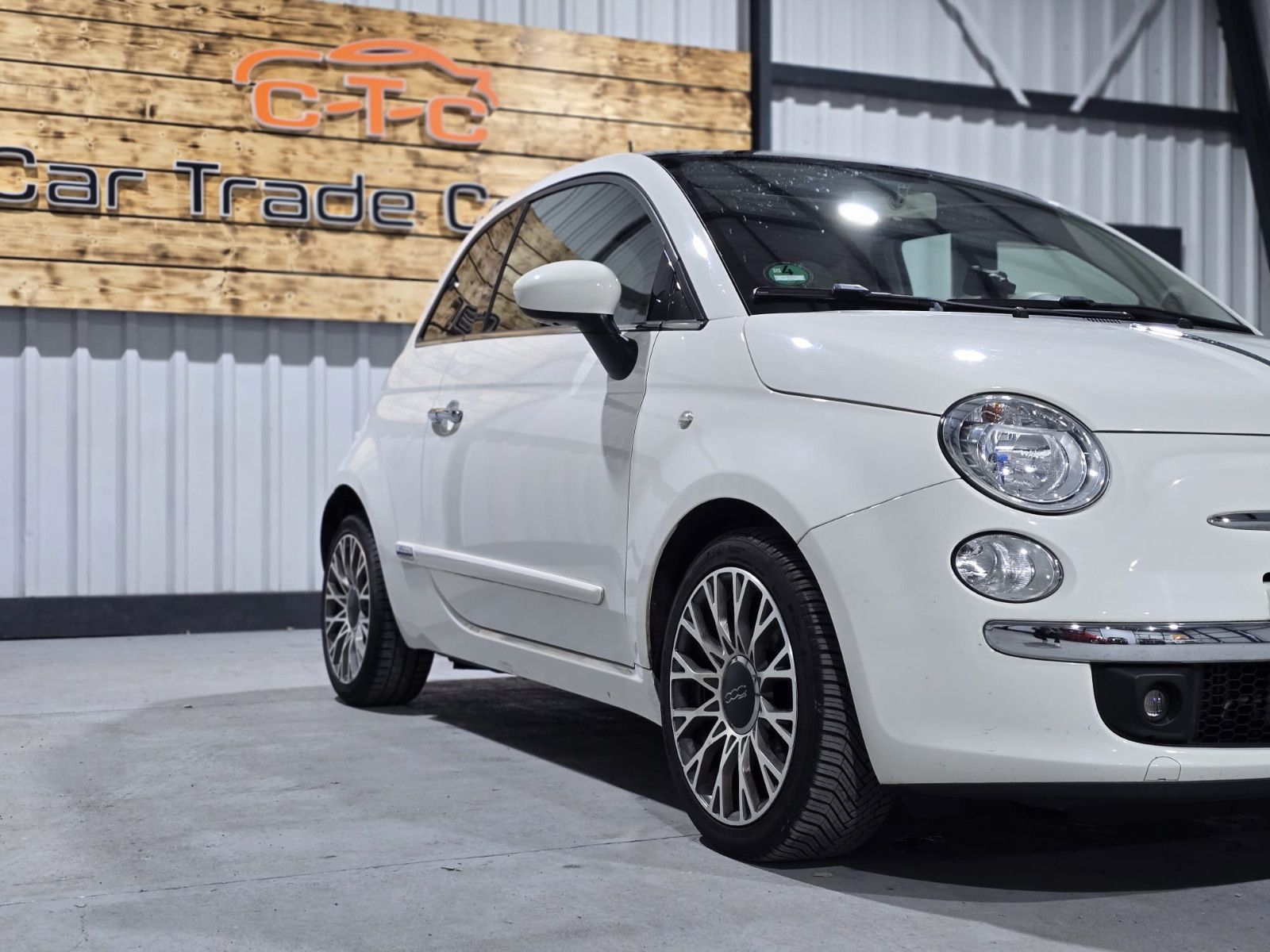 Fahrzeugabbildung Fiat 500 Lounge/Klima/Panorama/EURO6/TÜV-NEU/Garantie