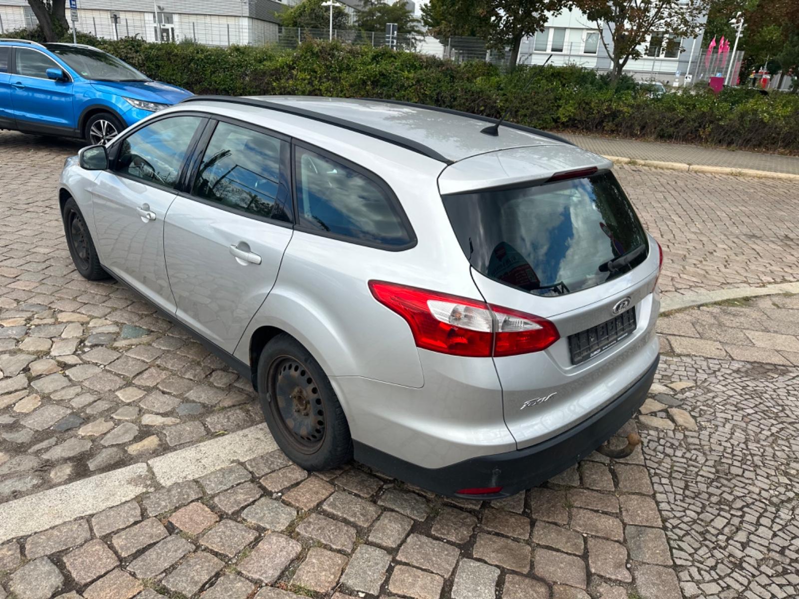 Ford Focus 2013 — photo 8