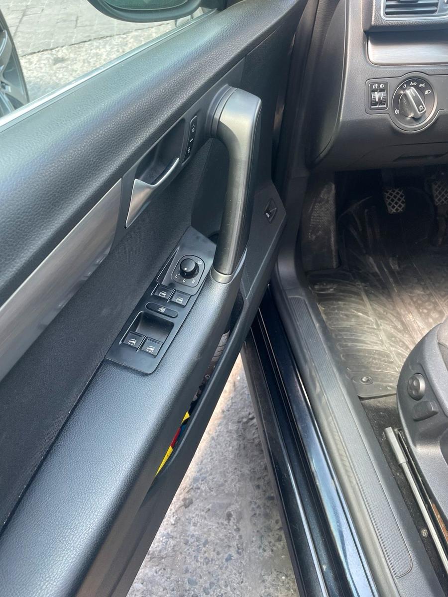 Volkswagen Passat 2014 — photo 15