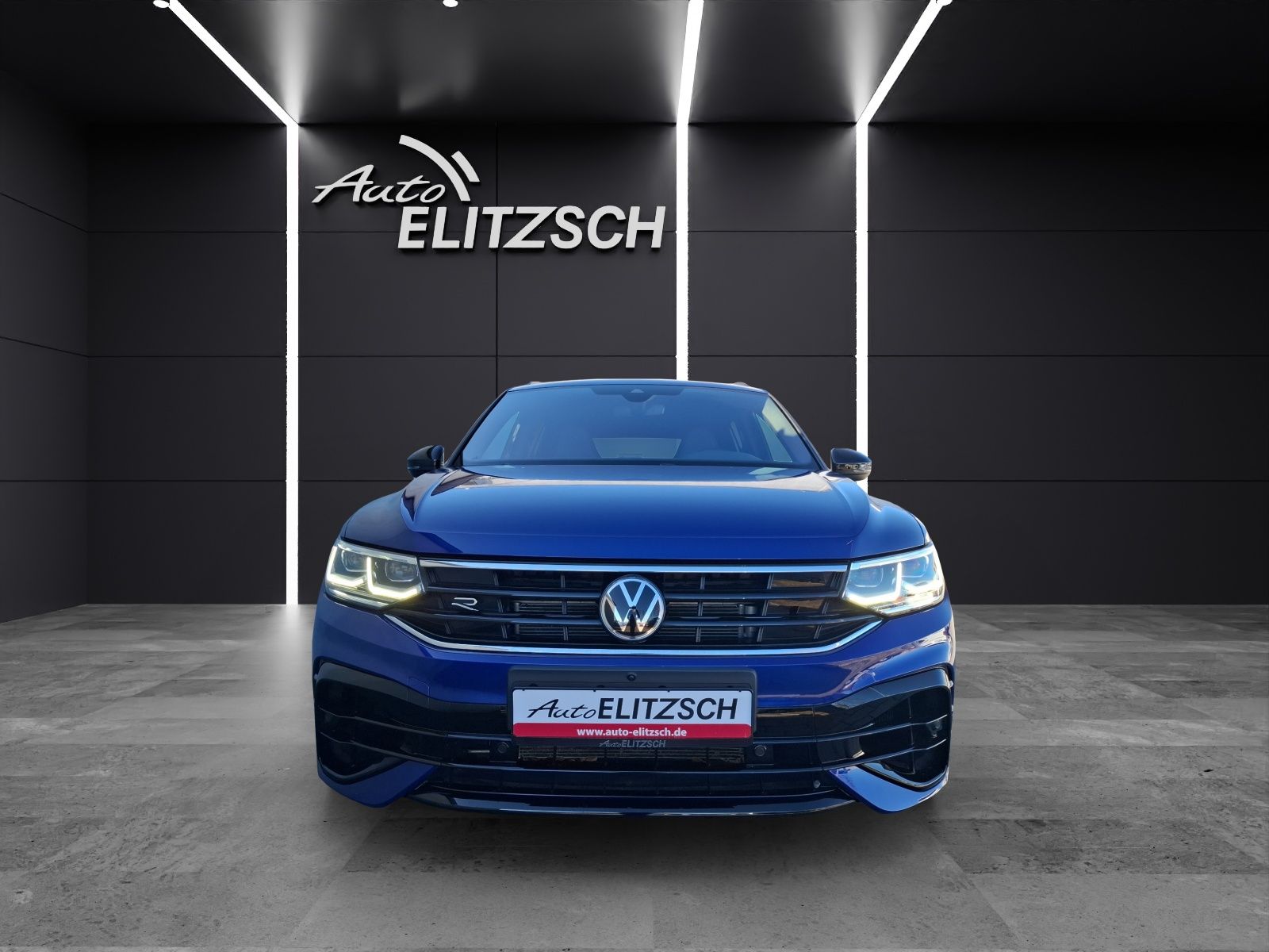 Fahrzeugabbildung Volkswagen Tiguan R DSG 4M Matrix AHK Navi AID ACC RFK SH 2