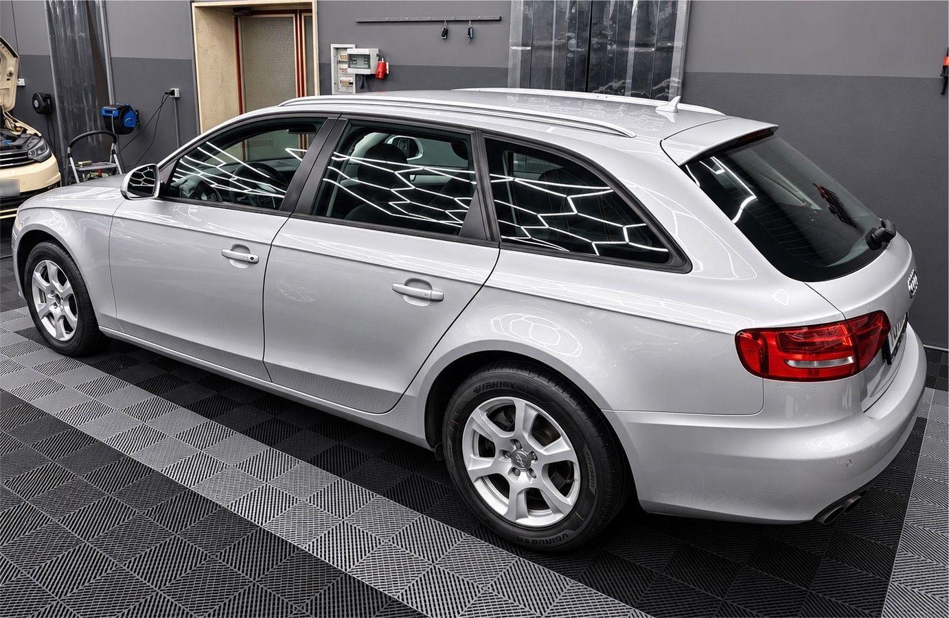 Audi A4 2009 — interior