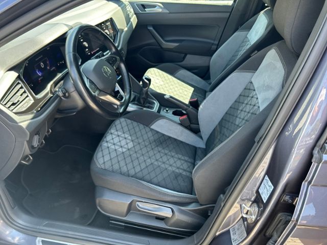 Fahrzeugabbildung Volkswagen Polo 1.0 TSI R-LINE KAMERA SOUND MATRIX SHZ APP-