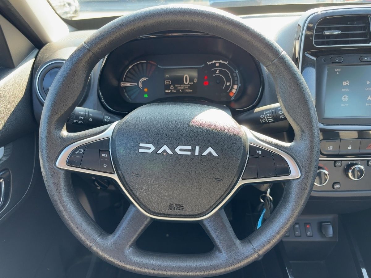 Fahrzeugabbildung Dacia Spring Essential CCS Kamera