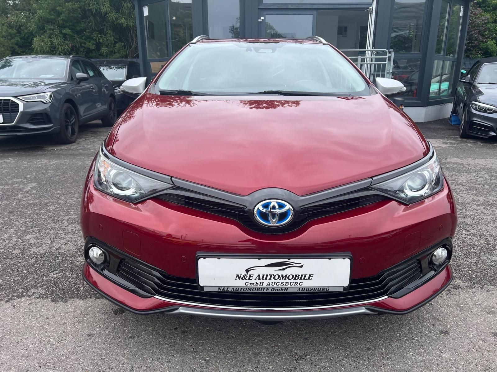 Toyota Auris 1.8 (Hybrid) Free Style Touring Sports
