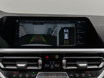 Fahrzeugabbildung BMW 320e 360°Laser DAB HiFi WLAN Komfort Alarm Sport