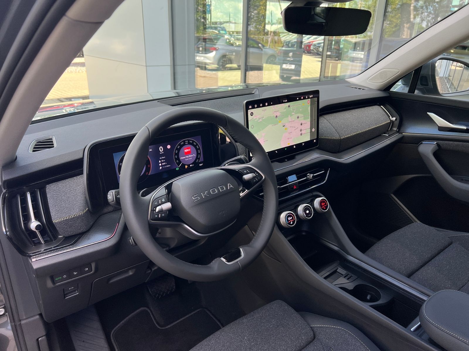 Fahrzeugabbildung SKODA Kodiaq Selection 2.0 TDI DSG *LED,AHK,Navi,Winte