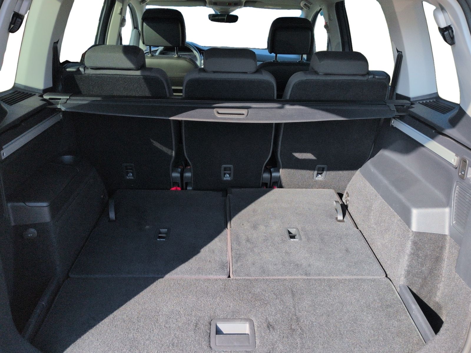 Touran 2.0 TDI Comfortline 7SITZE+AHK+PDC+SHZ