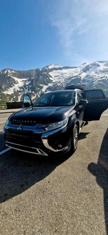 Mitsubishi Outlander mit Diamant-Paket in ...