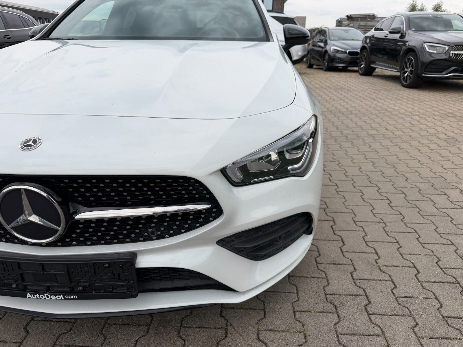 Mercedes-Benz CLA 180d AMG Line Night-Paket Ambient light foto 4