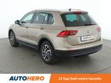 Volkswagen Tiguan 1.4 TSI Sound BlueMotion*NAVI*ACC*PDC*AHK - mit Benzin-Antrieb: Gelb, Geländewagen