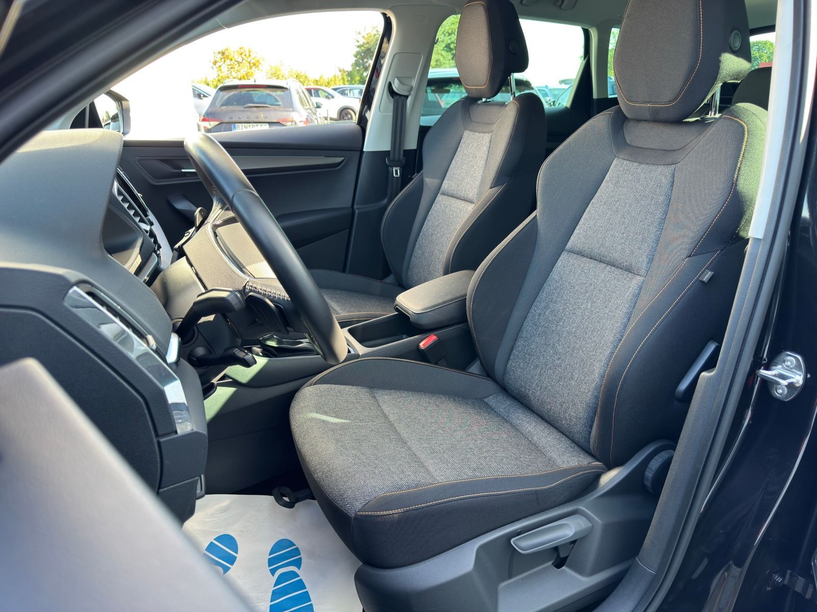 Fahrzeugabbildung SKODA Karoq 1.5 TSI DSG*AHK*RFK*ACC*eHeck