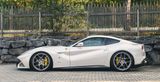Ferrari F12  NOVITEC LIFT CARBON SCHALENSITZE 22/21 ZOLL - Ferrari F12 mit Benzin-Antrieb: Coupé