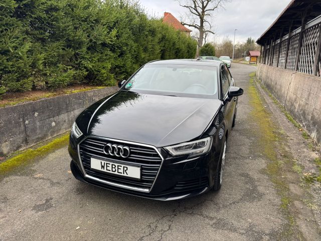 Audi A3 Sportback  18 Zoll felgen Xenon SportLenkrad