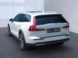 Volvo V60 Cross Country B5 (Benzin) Ultimate AWD Navi - Volvo aus 2023