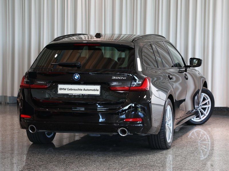 BMW 320e Tour. 17Zoll Pano. RFK LED imagem 3