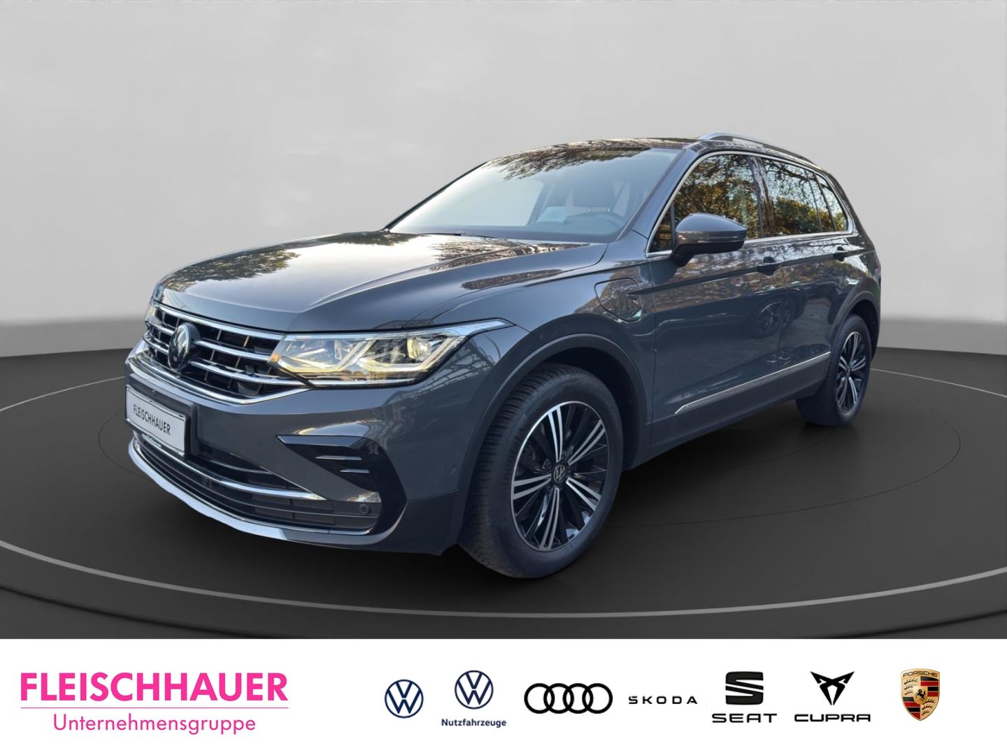 Volkswagen Tiguan Elegance eHybrid HUD AHK Navi Digitales C