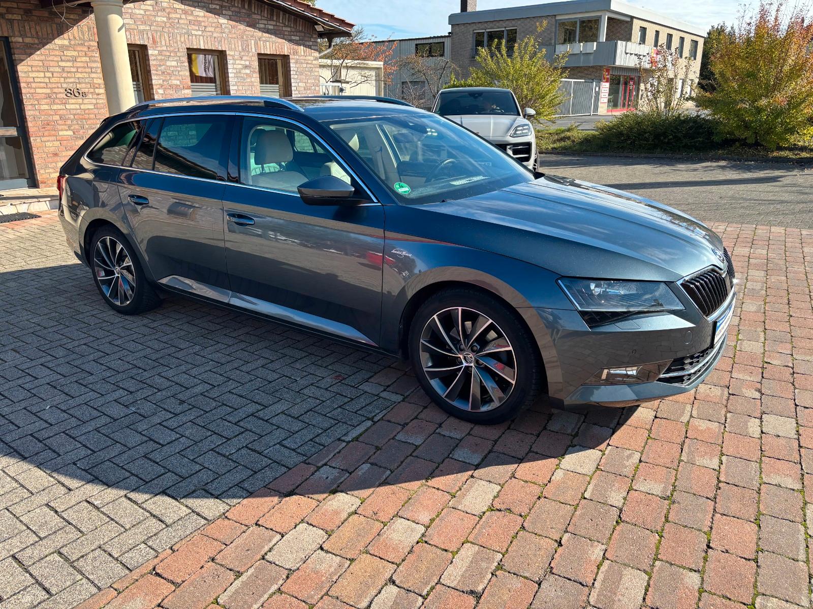 Skoda Superb Combi L&K 4x4+Sitzbelüft+Navi+Allrad+