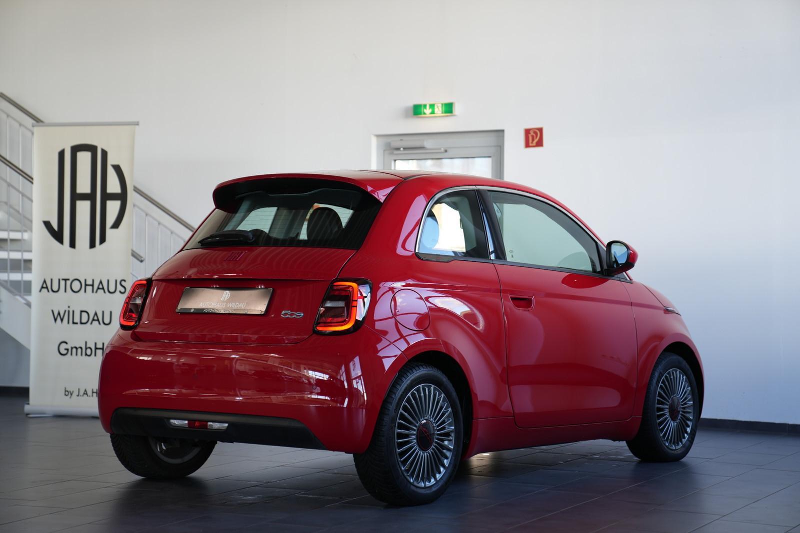 Fiat 500 e Red *NAV*LED*TEMP*