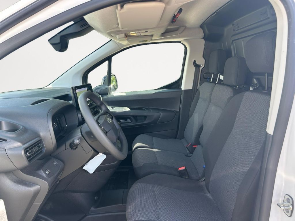 Fahrzeugabbildung Toyota Proace City L1 1,5-l D-4D S&S Meister