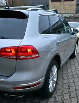 Volkswagen Touareg 3.0 V6 TDI SCR Tiptronic - R Line - graue Volkswagen Touareg