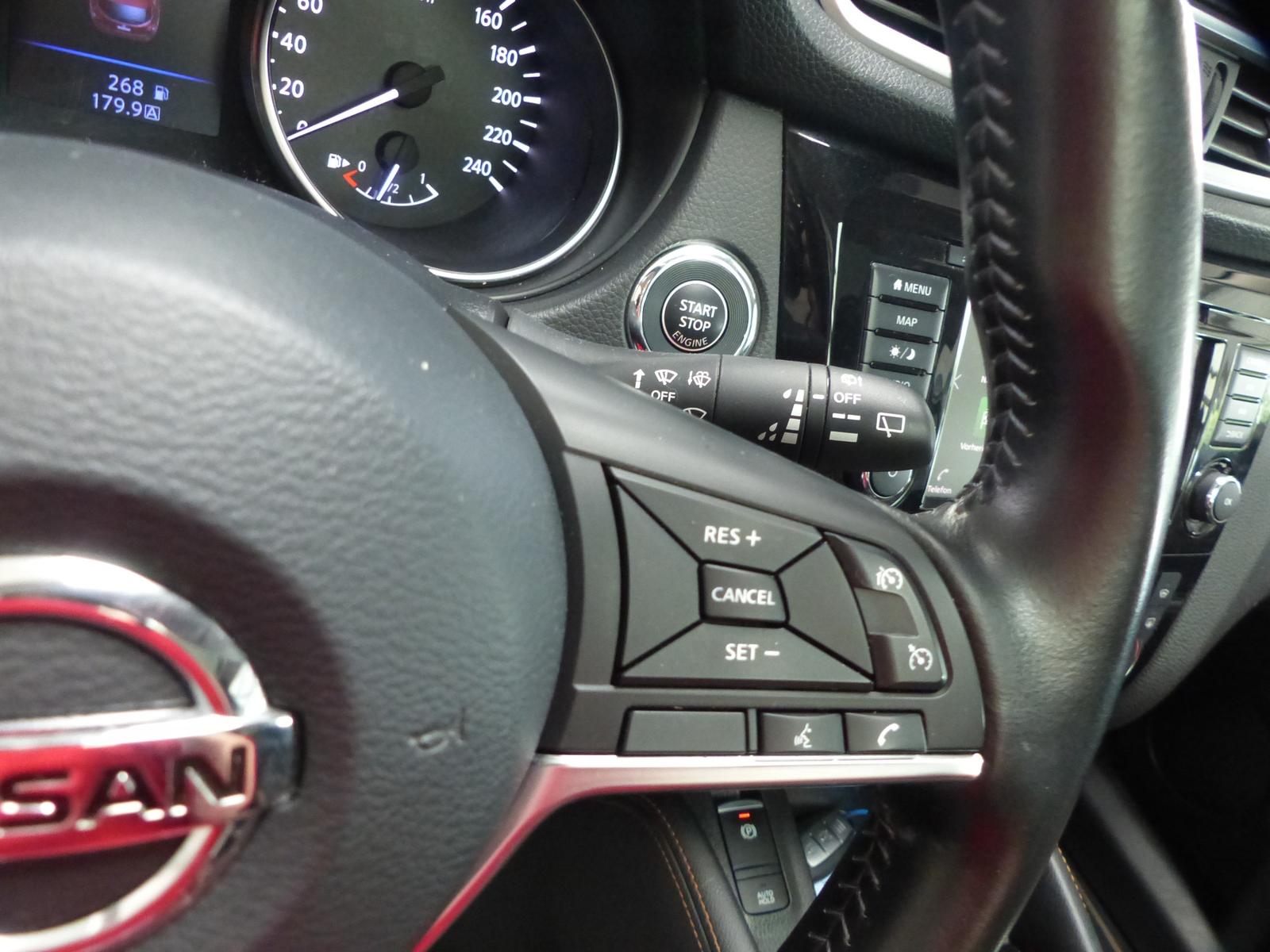 Nissan Qashqai N-Motion Panod+Navi+360°+PDC+Winterpaket