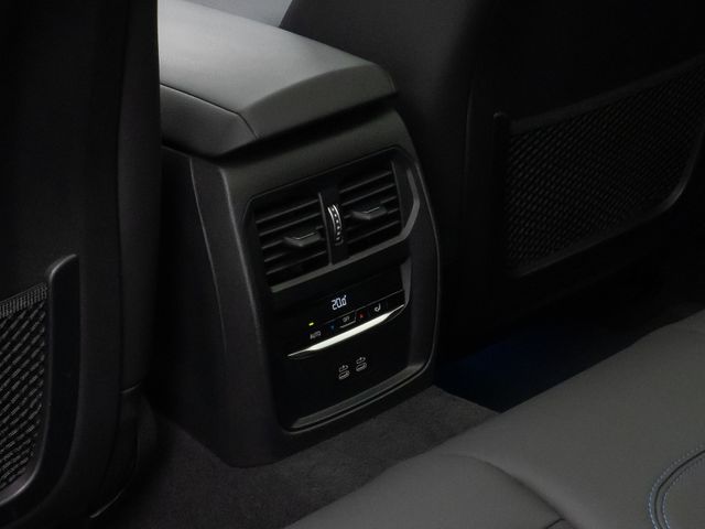 Foto Nummer 28: BMW 340d