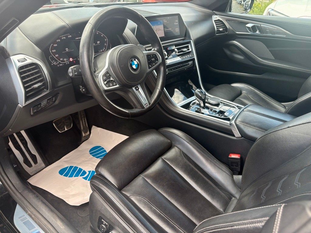 Fahrzeugabbildung BMW M850i xDrive GranCoupé M SPORTPAKET Navi Leder