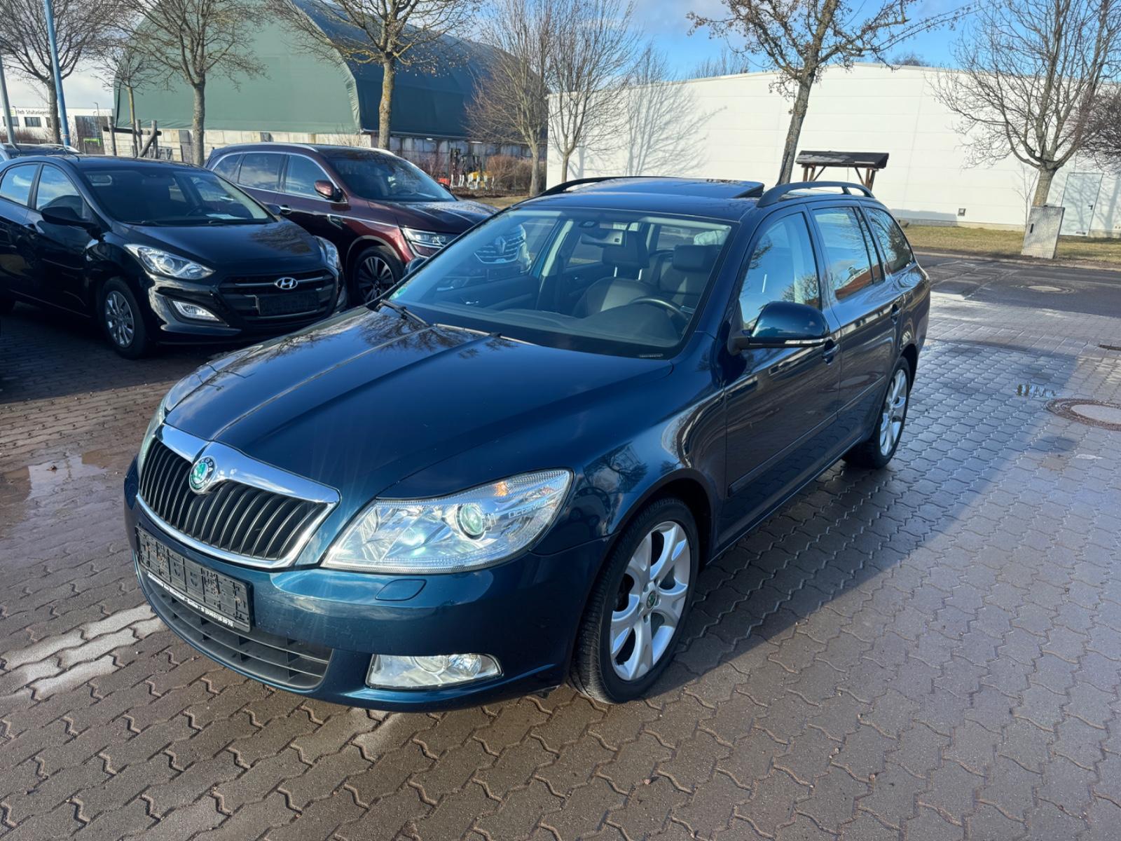 Skoda Octavia  Elegance Combi 1 Hand/Top Ausstattung