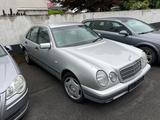 Mercedes-Benz 280