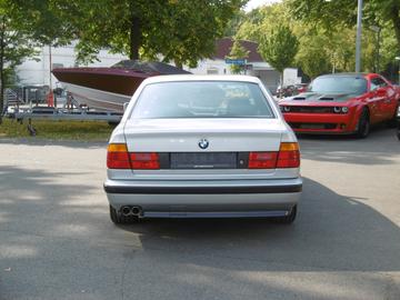 صورة مصغرة 11 لـ 1991 BMW M5