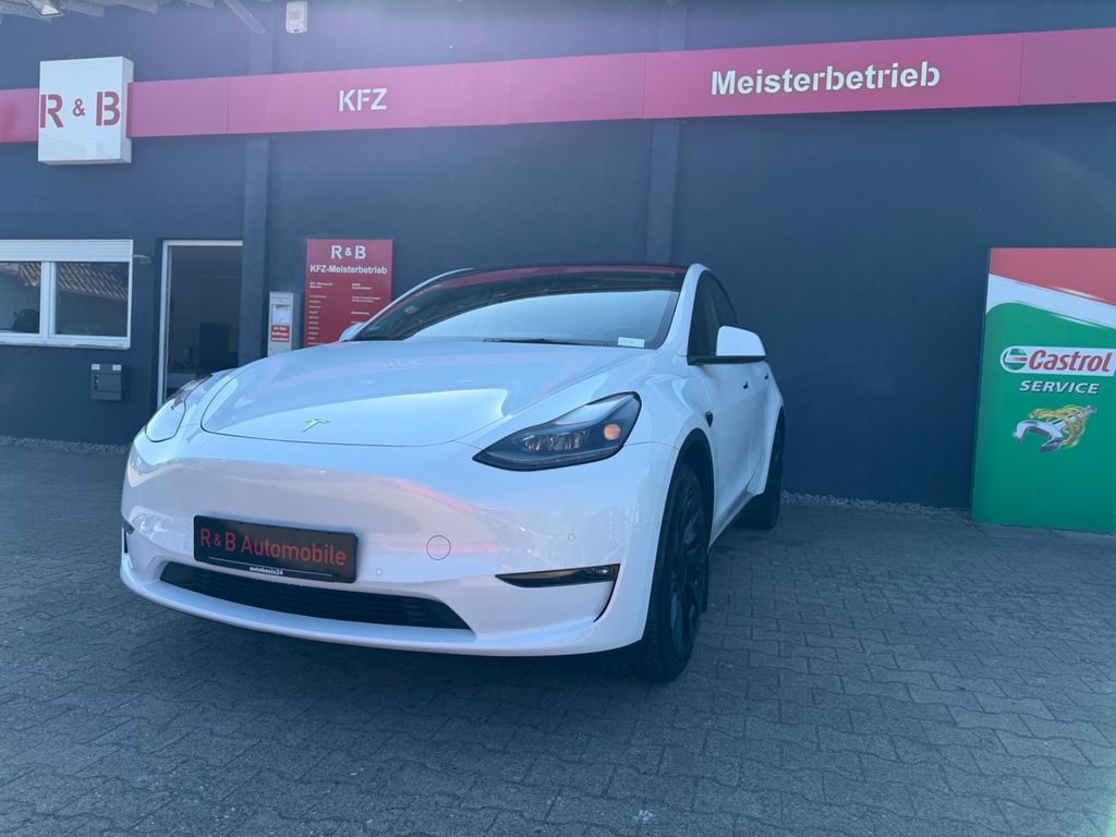 Image of Tesla Model Y
