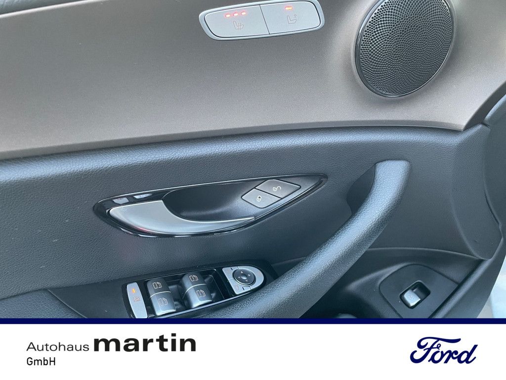 Fahrzeugabbildung Mercedes-Benz E 220 d PDC BT SHZ PTS 360° NAVI STANDHEIZUNG