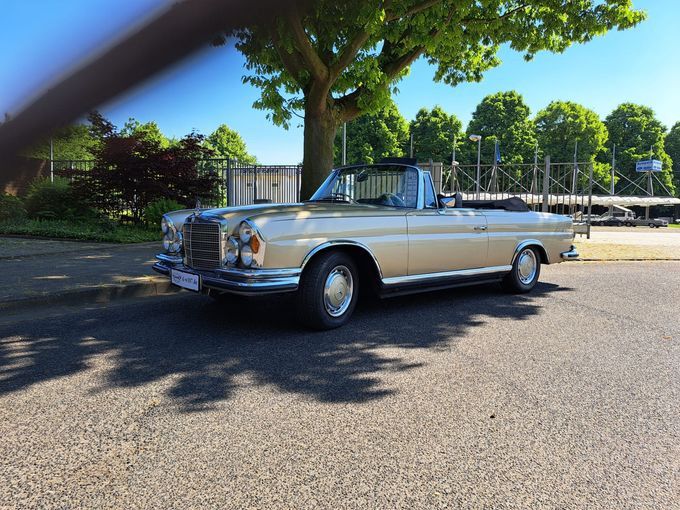 Mercedes-Benz 280