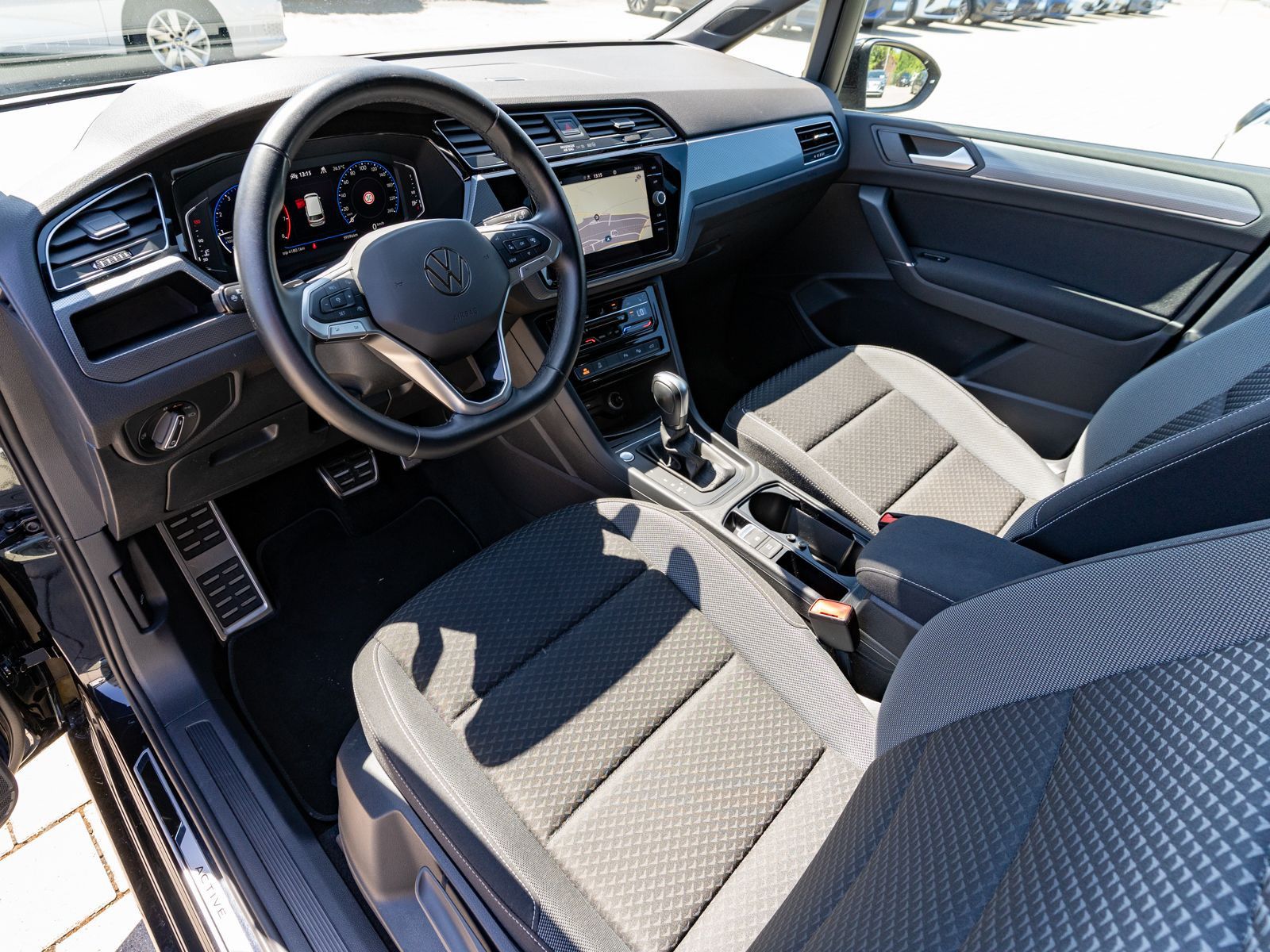 Volkswagen Touran - Bild 12