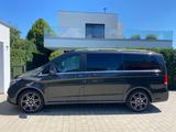 Mercedes-Benz V 300d AMG LANG ALLRAD AHK PANO LED 360 VOLL - Mercedes-Benz V 300 von privat