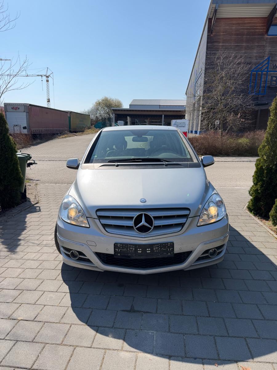 Mercedes-Benz B 180 B B 180 CDI